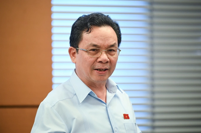 Đại biểu Hoàng Văn Cường.