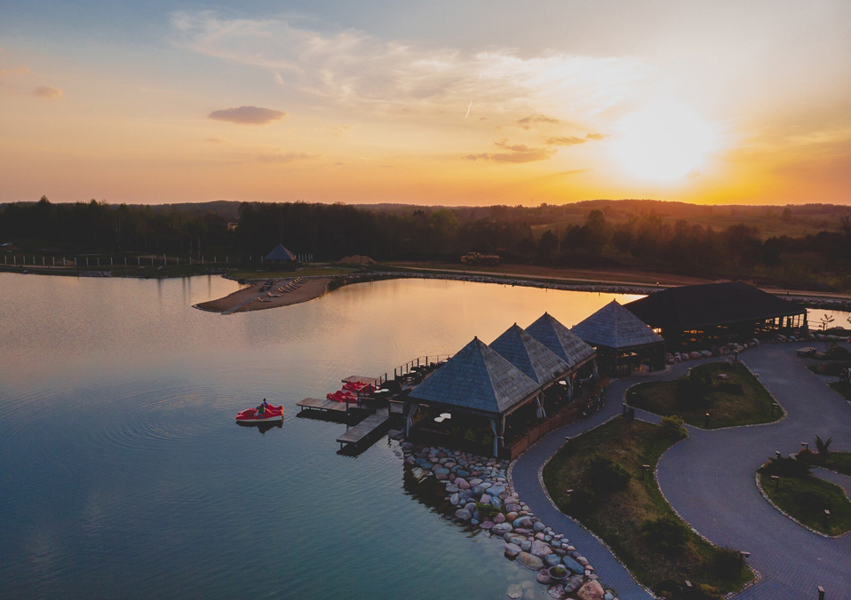 Đầu tư và khai thác bất động sản du lịch